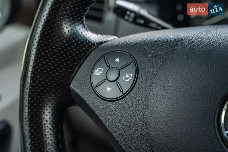 Микроавтобус Mercedes-Benz Sprinter 2015 в Черновцах фото 58 Микроавтобус Mercedes-Benz Sprinter 2015 в Черновцах