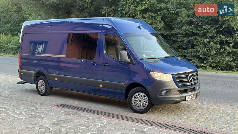 Вантажний фургон Mercedes-Benz Sprinter 2023 в Сваляві