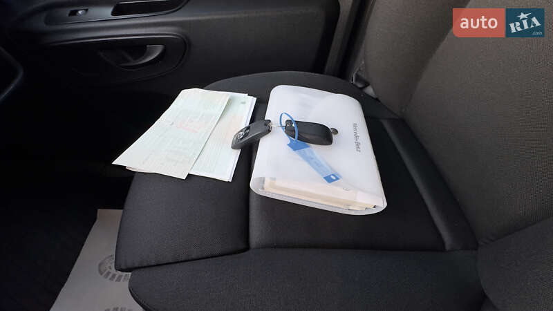 Вантажний фургон Mercedes-Benz Sprinter 2023 в Сваляві