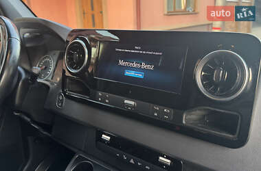 Грузовой фургон Mercedes-Benz Sprinter 2023 в 