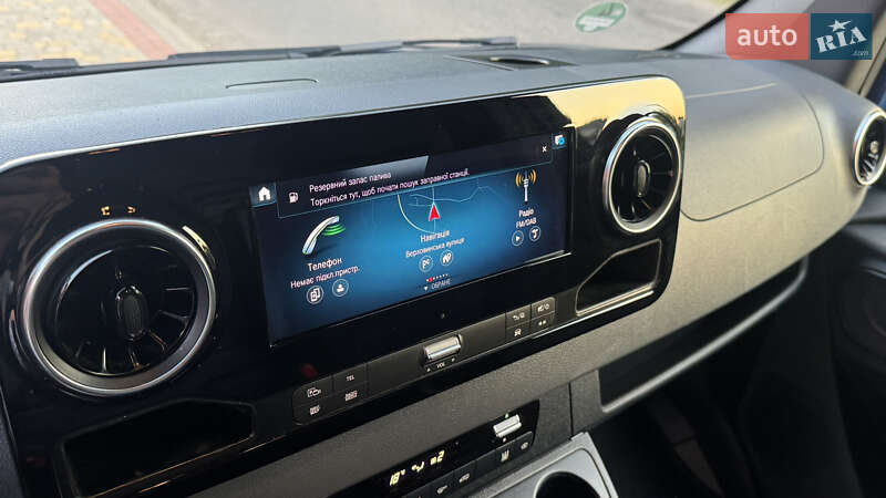 Вантажний фургон Mercedes-Benz Sprinter 2023 в Сваляві