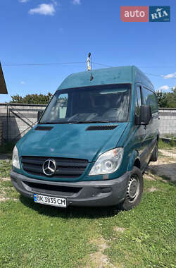 Грузопассажирский фургон Mercedes-Benz Sprinter 2012 в Ровно