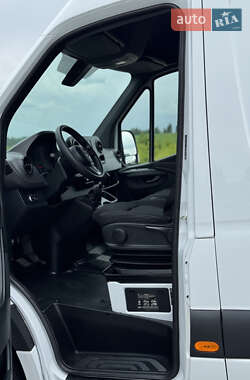 Грузовой фургон Mercedes-Benz Sprinter 2022 в 