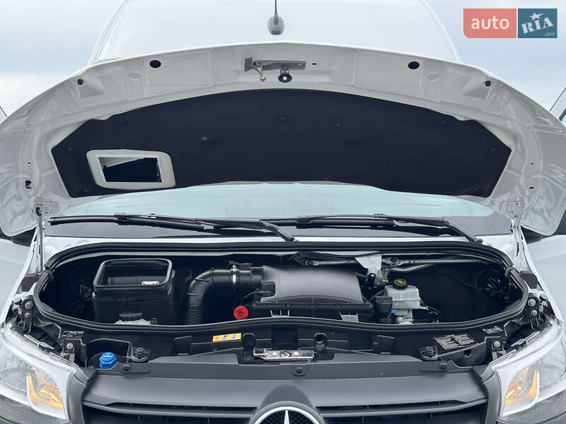 Вантажний фургон Mercedes-Benz Sprinter 2022 в Рівному