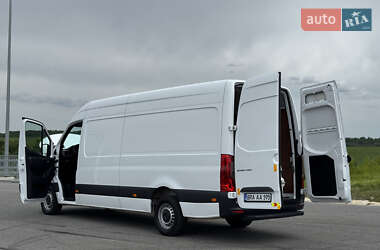 Грузовой фургон Mercedes-Benz Sprinter 2022 в 