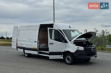 Грузовой фургон Mercedes-Benz Sprinter 2022 в 