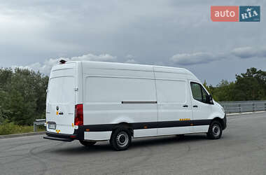 Грузовой фургон Mercedes-Benz Sprinter 2022 в 