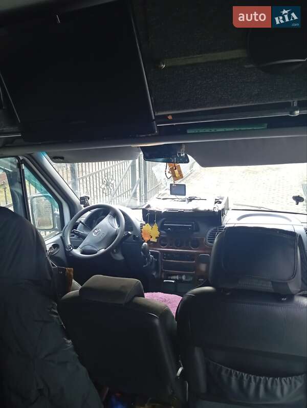 Грузопассажирский фургон Mercedes-Benz Sprinter 2001 в Хмельницком фото 2 Грузопассажирский фургон Mercedes-Benz Sprinter 2001 в Хмельницком