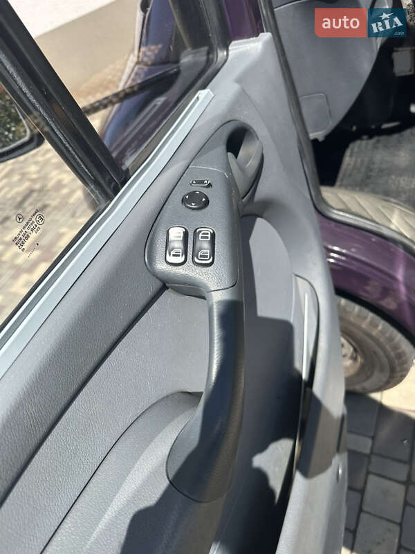 Вантажний фургон Mercedes-Benz Sprinter 2004 в Одесі фото 16 Вантажний фургон Mercedes-Benz Sprinter 2004 в Одесі