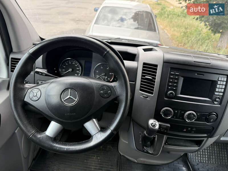 Грузопассажирский фургон Mercedes-Benz Sprinter 2018 в Киеве фото 17 Грузопассажирский фургон Mercedes-Benz Sprinter 2018 в Киеве
