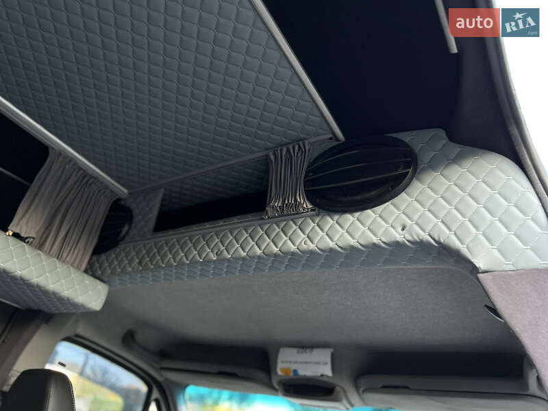 Вантажопасажирський фургон Mercedes-Benz Sprinter 2015 в Івано-Франківську