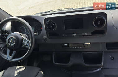 Грузовой фургон Mercedes-Benz Sprinter 2020 в 