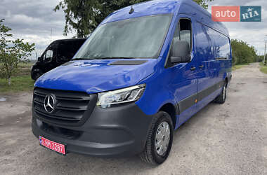 Грузовой фургон Mercedes-Benz Sprinter 2021 в 