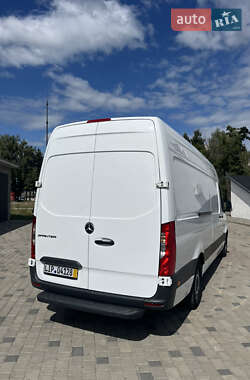 Грузовой фургон Mercedes-Benz Sprinter 2018 в  фото 4 Грузовой фургон Mercedes-Benz Sprinter 2018 в