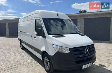 Грузовой фургон Mercedes-Benz Sprinter 2018 в  фото 3 Грузовой фургон Mercedes-Benz Sprinter 2018 в