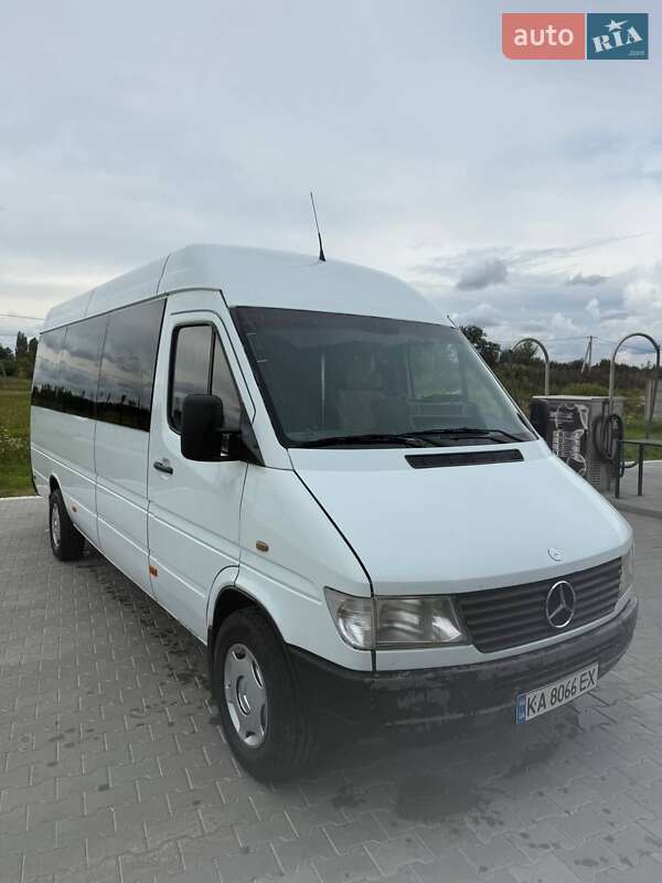 Микроавтобус Mercedes-Benz Sprinter 1999 в Буче
