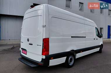 Грузовой фургон Mercedes-Benz Sprinter 2019 в 