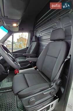 Грузовой фургон Mercedes-Benz Sprinter 2019 в 