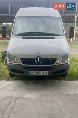 Грузопассажирский фургон Mercedes-Benz Sprinter 2005 в Сваляве