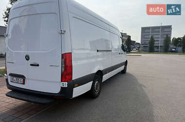 Грузовой фургон Mercedes-Benz Sprinter 2021 в 