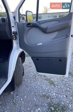 Для перевозки животных Mercedes-Benz Sprinter 2003 в 