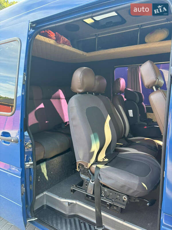 Микроавтобус Mercedes-Benz Sprinter 2004 в Ивано-Франковске фото 10 Микроавтобус Mercedes-Benz Sprinter 2004 в Ивано-Франковске