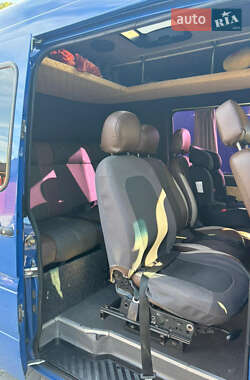 Микроавтобус Mercedes-Benz Sprinter 2004 в 