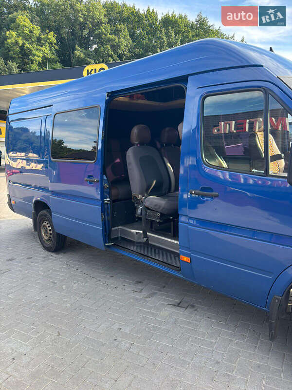 Микроавтобус Mercedes-Benz Sprinter 2004 в Ивано-Франковске фото 3 Микроавтобус Mercedes-Benz Sprinter 2004 в Ивано-Франковске