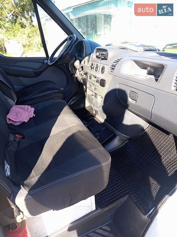 Вантажний фургон Mercedes-Benz Sprinter 2002 в Вінниці