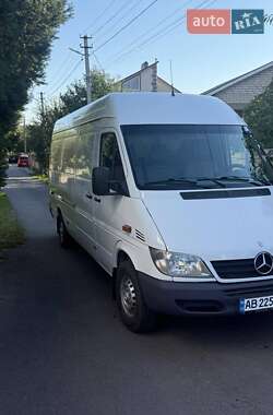 Грузовой фургон Mercedes-Benz Sprinter 2005 в 