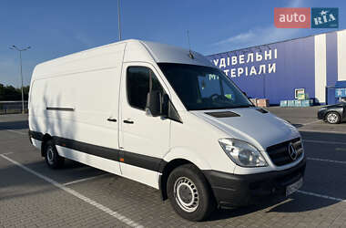 Грузовой фургон Mercedes-Benz Sprinter 2011 в 
