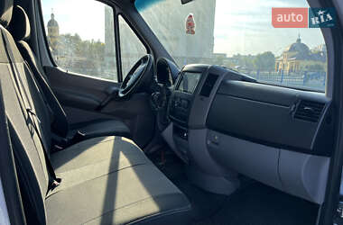 Грузовой фургон Mercedes-Benz Sprinter 2011 в 