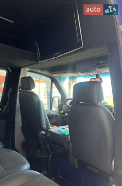 Мікроавтобус Mercedes-Benz Sprinter 2012 в 