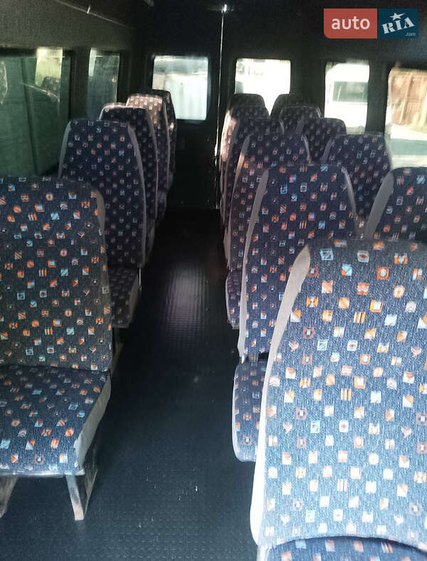 Пригородный автобус Mercedes-Benz Sprinter 2003 в Днепре