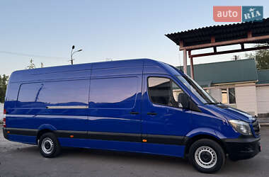Грузовой фургон Mercedes-Benz Sprinter 2018 в 