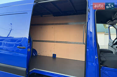 Грузовой фургон Mercedes-Benz Sprinter 2018 в 