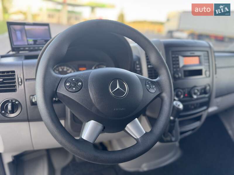 Грузовой фургон Mercedes-Benz Sprinter 2017 в Дубно