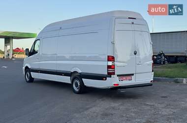 Грузовой фургон Mercedes-Benz Sprinter 2017 в 