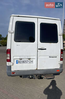 Грузовой фургон Mercedes-Benz Sprinter 2003 в  фото 3 Грузовой фургон Mercedes-Benz Sprinter 2003 в