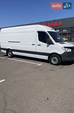 Грузовой фургон Mercedes-Benz Sprinter 2019 в 