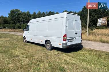 Грузовой фургон Mercedes-Benz Sprinter 2005 в 