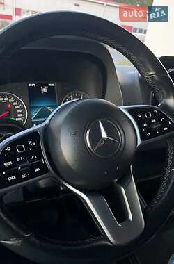 Грузовой фургон Mercedes-Benz Sprinter 2018 в 