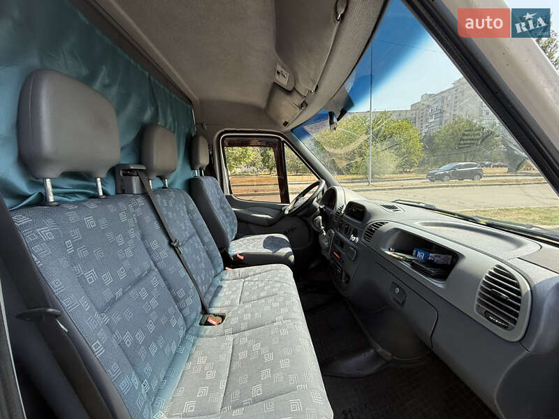 Грузовой фургон Mercedes-Benz Sprinter 2005 в Первомайске