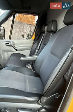 Грузовой фургон Mercedes-Benz Sprinter 2014 в 