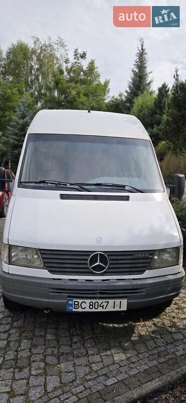 Грузовой фургон Mercedes-Benz Sprinter 1998 в 