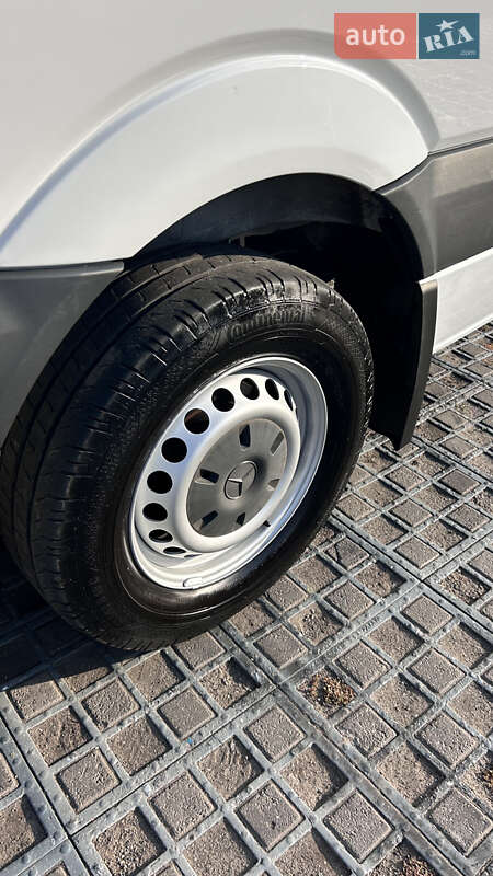 Грузовой фургон Mercedes-Benz Sprinter 2016 в Борисполе