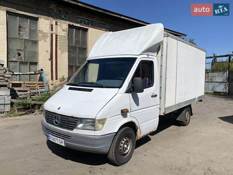 Грузовой фургон Mercedes-Benz Sprinter 1996 в Виннице