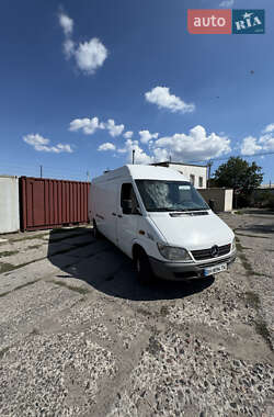 Грузовой фургон Mercedes-Benz Sprinter 2005 в 