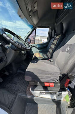Грузовой фургон Mercedes-Benz Sprinter 2005 в 