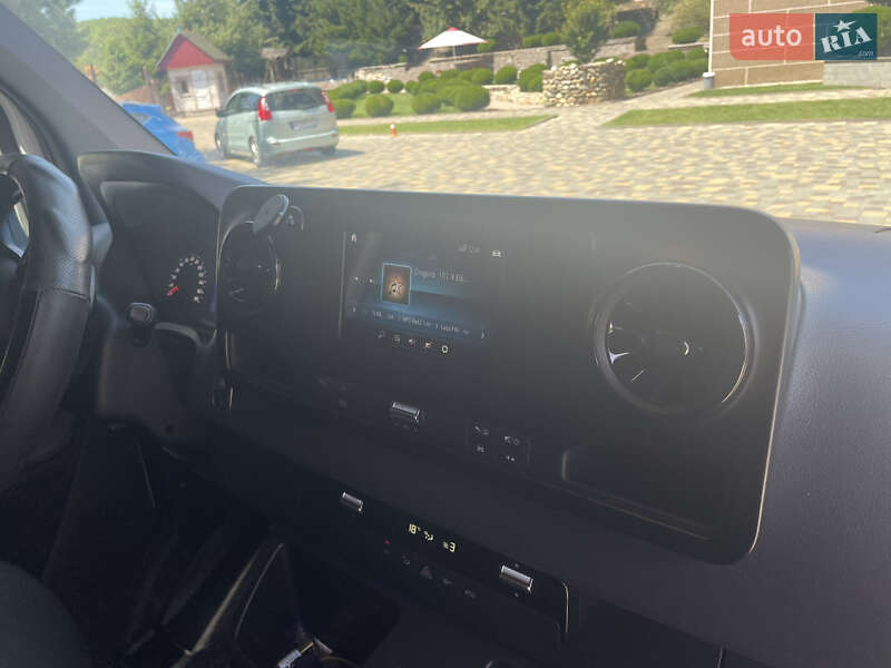 Грузовой фургон Mercedes-Benz Sprinter 2018 в Виноградове фото 8 Грузовой фургон Mercedes-Benz Sprinter 2018 в Виноградове